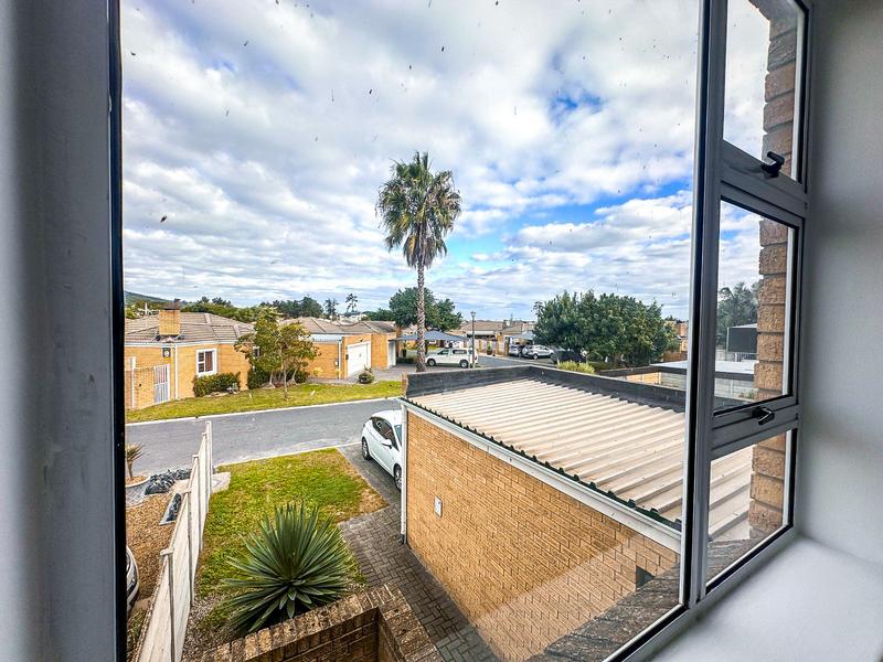 2 Bedroom Property for Sale in Protea Heights Western Cape